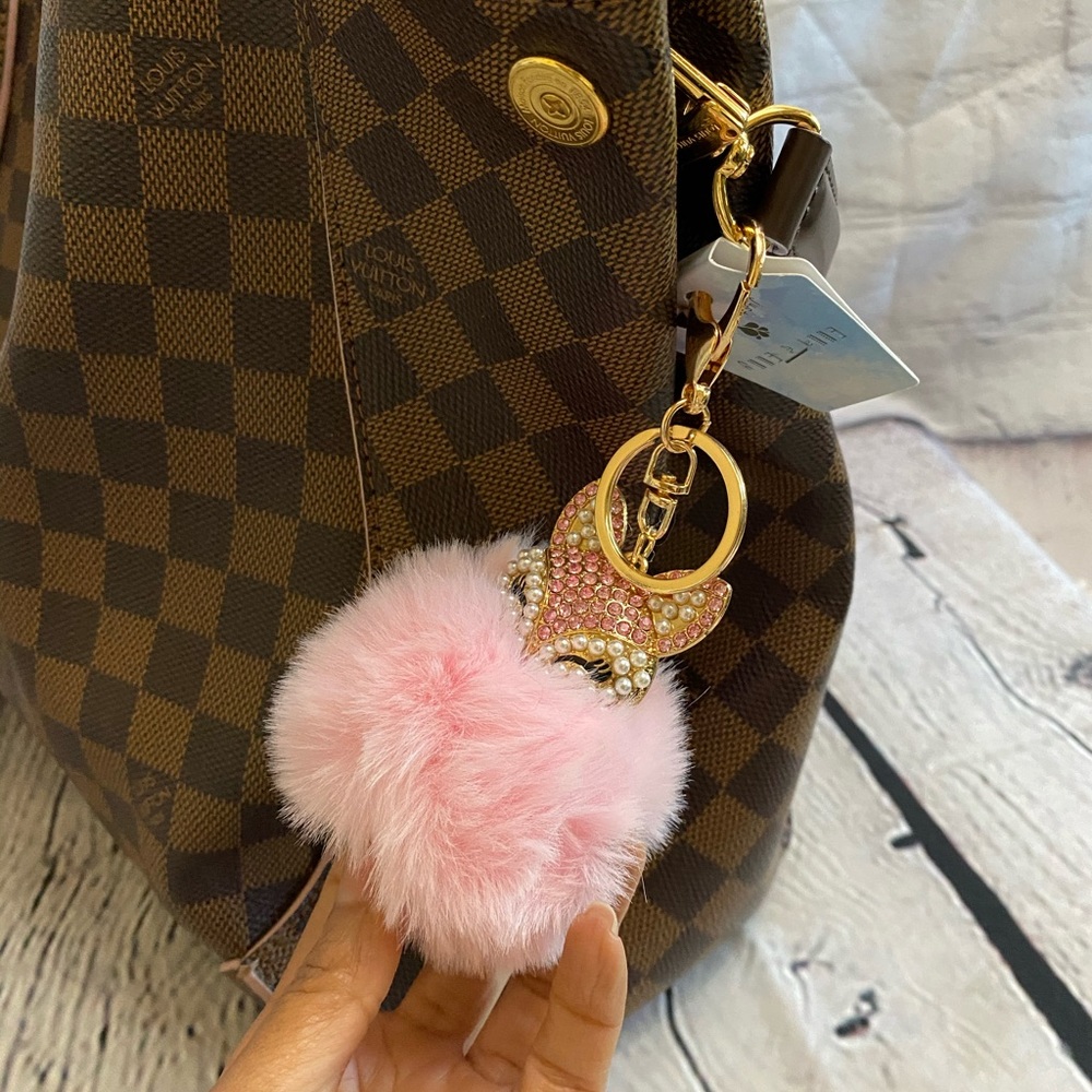 2/$30 🆕 Pink Crystal Faux Fur Fox HandBag Charm